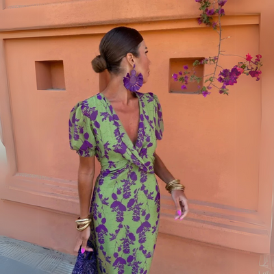 Bianca – Vrouwelijke midi-jurk met prachtig bloemenmotief