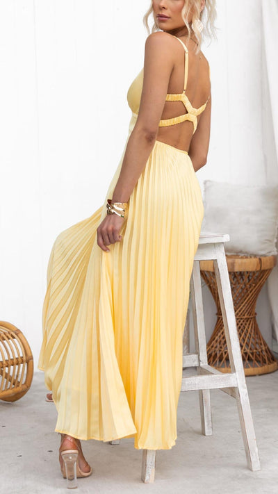 Aby – Gele Plissé Maxi-jurk met V-hals